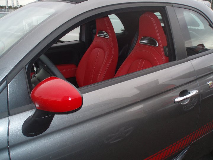 Fiat 500 Abarth - InteÌrieur cuir Rouge 1
